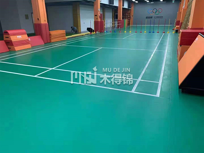 運動地板木紋PVC塑膠地板為何深受大眾喜愛