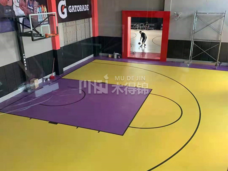 學校選用什么地板比較環(huán)保