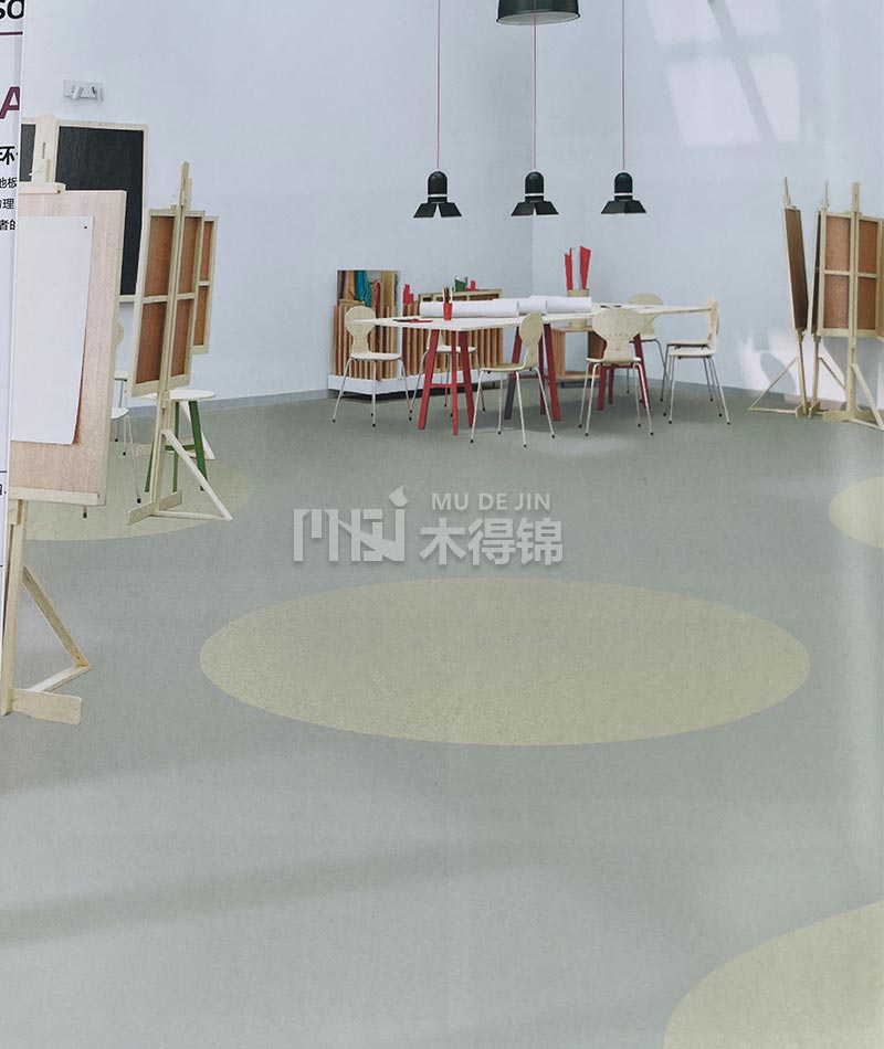 PVC塑膠地板被廣泛應(yīng)用的新型地面裝飾材料